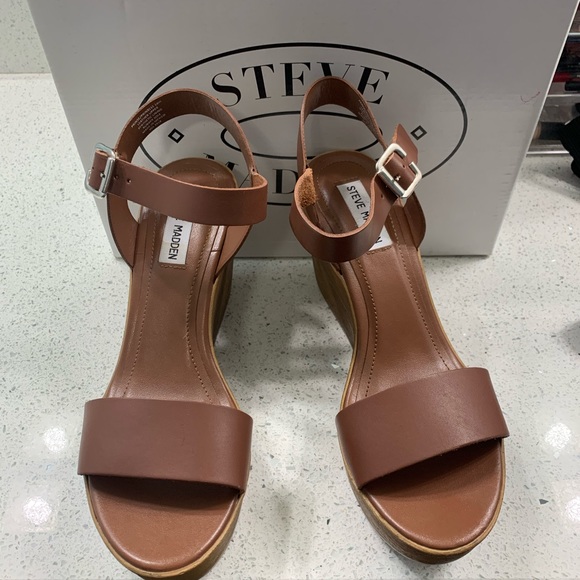 steve madden prinse wedge sandal